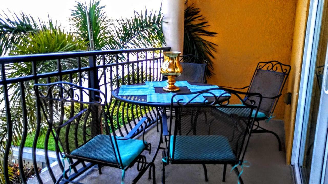 Mediterranean Three Story Beach Townhouse セント・ピート・ビーチ エクステリア 写真