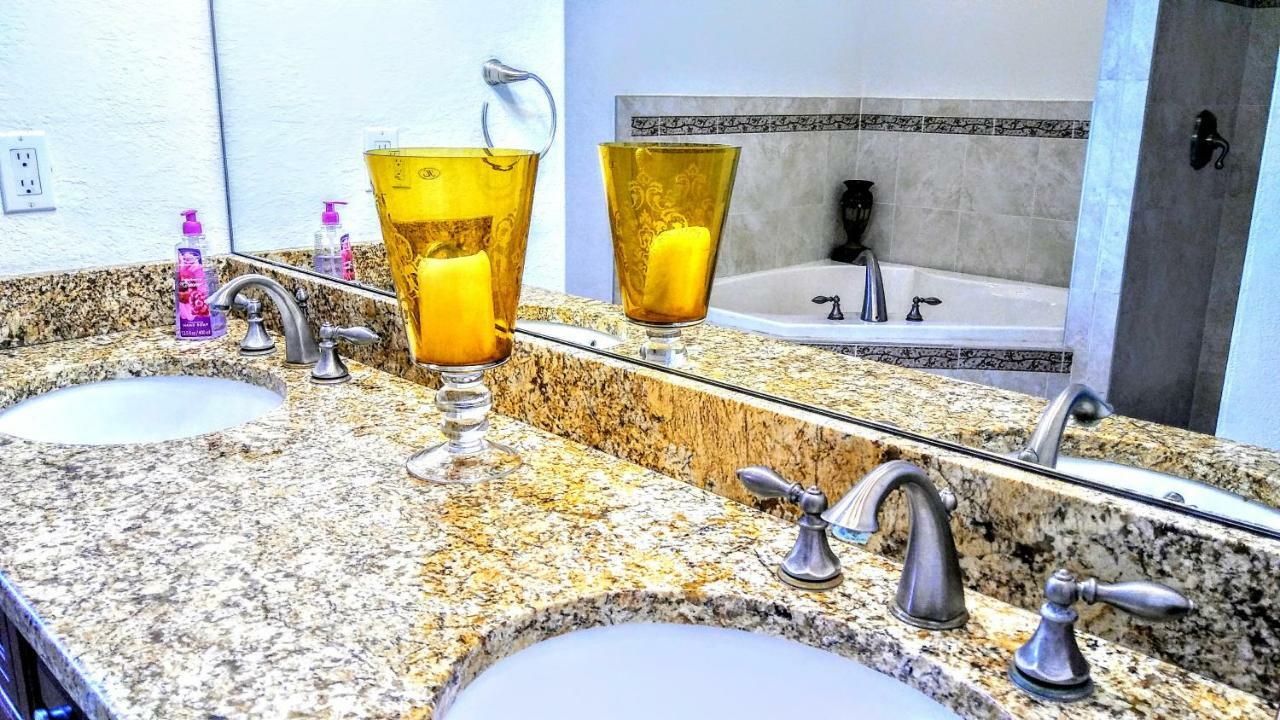 Mediterranean Three Story Beach Townhouse セント・ピート・ビーチ エクステリア 写真